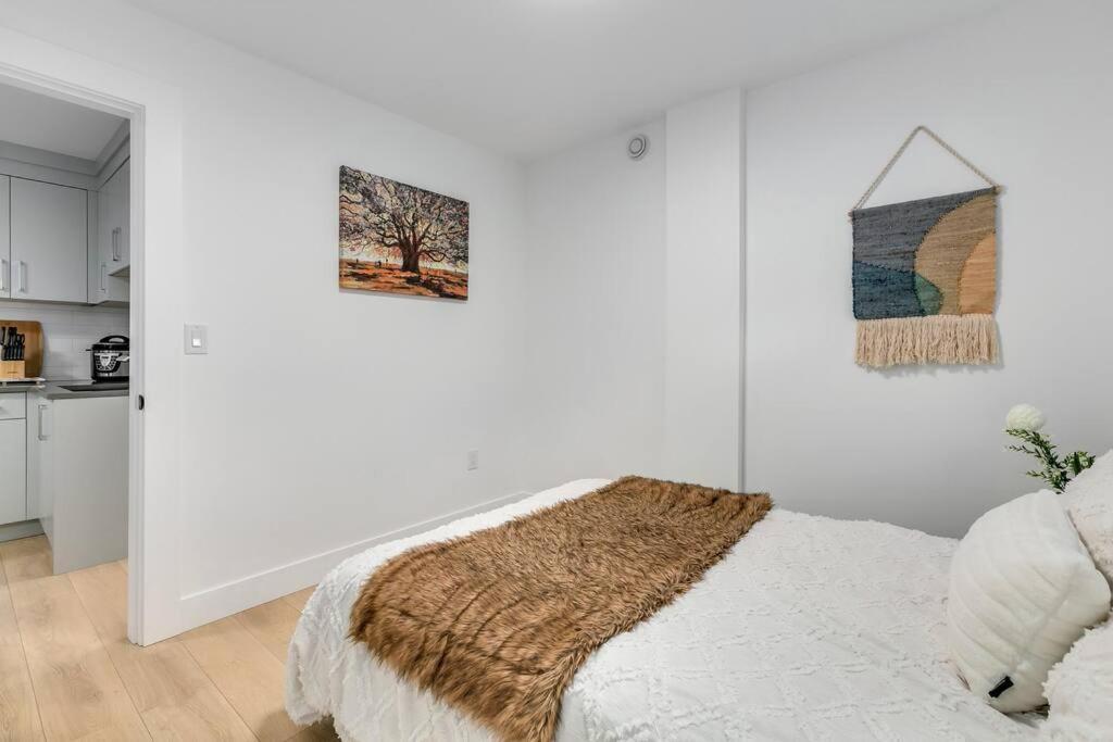 Guest Suite In South Surrey Extérieur photo